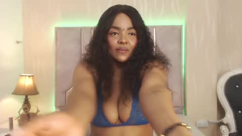 Tasha online show from October 5, 2025, 1:09 pm