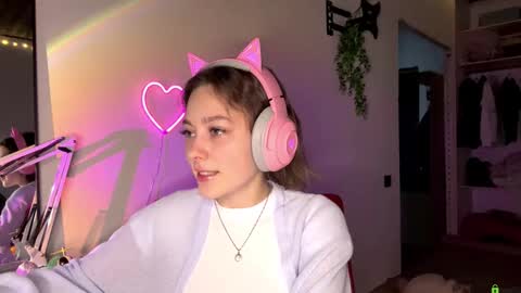 Darlin online show from February 16, 2026, 10:17 pm