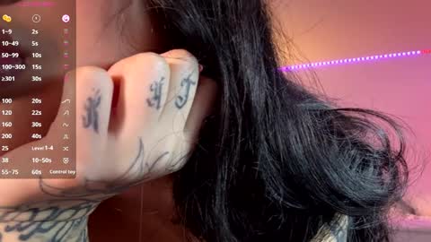 Snapshot of tashinadoncaster chatting on May 2, 2026, 10:15 pm Viola online show from May 2, 2026, 10:15 pm
