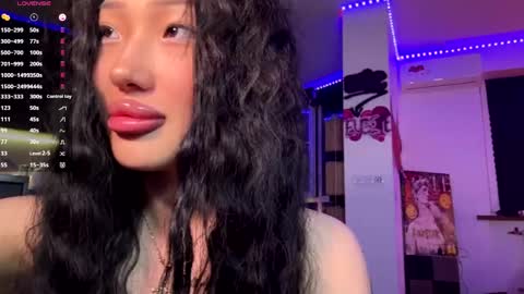 Snapshot of tashinadoncaster chatting on May 10, 2026, 7:08 pm Viola online show from May 10, 2026, 7:08 pm