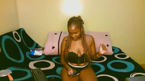 Snapshot of tastie_t chatting on October 29, 2025, 4:04 am tastie_t online show from October 29, 2025, 4:04 am