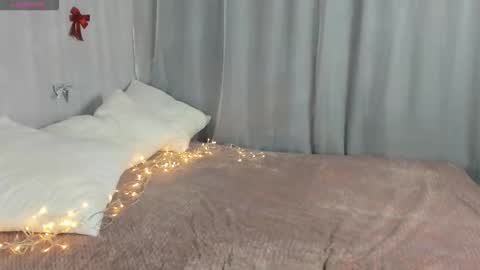 Ann online show from December 19, 2025, 1:23 am