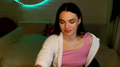 tasty_babyy online show from November 18, 2025, 6:34 pm