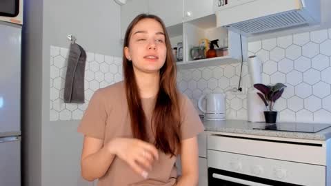 Snapshot of tate_angel chatting on January 19, 2025, 6:21 pm Tate online show from January 19, 2025, 6:21 pm