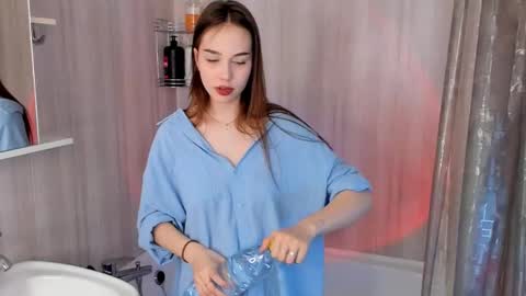 Snapshot of tate_angel chatting on March 2, 2025, 6:08 pm Tate online show from March 2, 2025, 6:08 pm