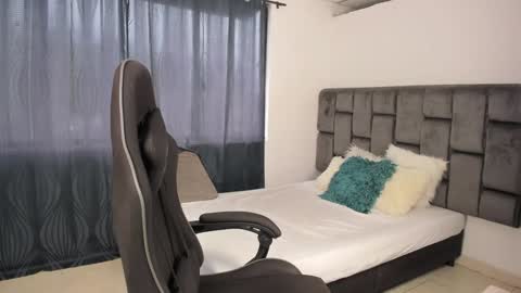 Snapshot of tati_jones chatting on February 3, 2025, 9:39 pm Tatiana online show from February 3, 2025, 9:39 pm