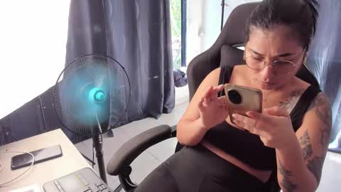 Snapshot of tati_jones chatting on October 24, 2025, 8:16 pm Tatiana online show from October 24, 2025, 8:16 pm