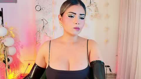 Tatiana online show from April 14, 2026, 10:27 pm