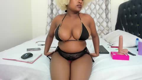 Snapshot of tatiana_storm chatting on February 21, 2026, 10:22 pm tatiana_storm online show from February 21, 2026, 10:22 pm