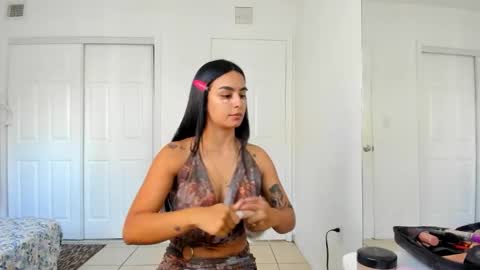 Snapshot of tatianac18 chatting on November 24, 2025, 7:02 pm Tatiana STREAM AT 200 pm online show from November 24, 2025, 7:02 pm