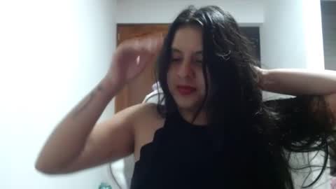 tatianaez22 online show from September 13, 2025, 8:14 am
