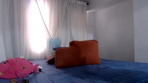 Snapshot of tatianagiraldo12 chatting on March 8, 2025, 8:35 pm tatiana giraldo online show from March 8, 2025, 8:35 pm