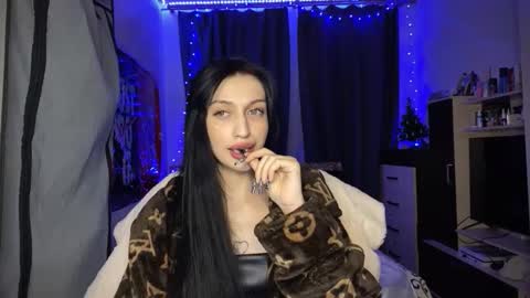 Snapshot of tatika_williams chatting on December 15, 2025, 3:16 pm tatika_williams online show from December 15, 2025, 3:16 pm