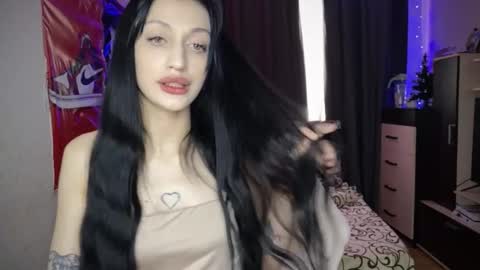 Snapshot of tatika_williams chatting on December 21, 2025, 9:38 am tatika_williams online show from December 21, 2025, 9:38 am