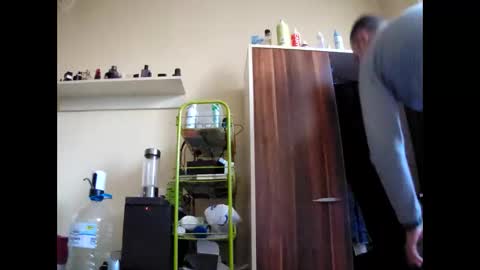 Snapshot of tatko874482 chatting on December 15, 2025, 11:14 am Beliqnegar online show from December 15, 2025, 11:14 am