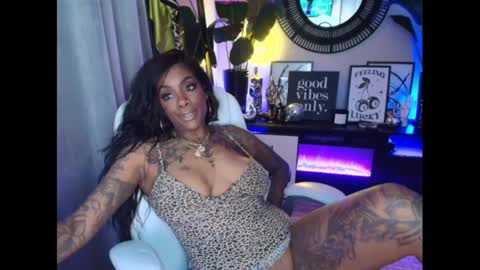 Tatted Queen online show from January 3, 2025, 2:43 am
