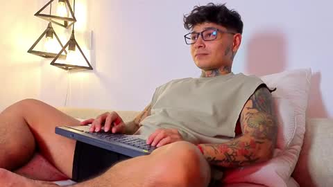 tattokoi online show from April 23, 2026, 4:57 am