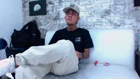 Tattoo online show from November 18, 2025, 7:07 pm