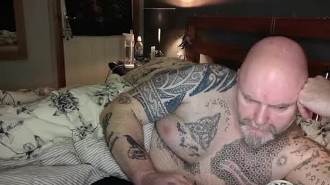 Snapshot of tattooeddilf01 chatting on December 9, 2024, 1:51 am Tattooeddilf 01 online show from December 9, 2024, 1:51 am