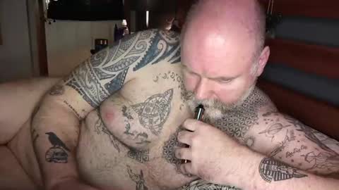 Snapshot of tattooeddilf01 chatting on January 1, 2025, 1:37 am Tattooeddilf 01 online show from January 1, 2025, 1:37 am