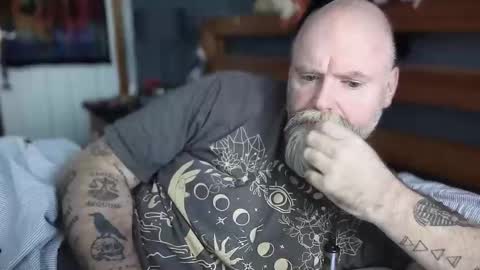 Snapshot of tattooeddilf01 chatting on September 29, 2025, 9:58 am Tattooeddilf 01 online show from September 29, 2025, 9:58 am