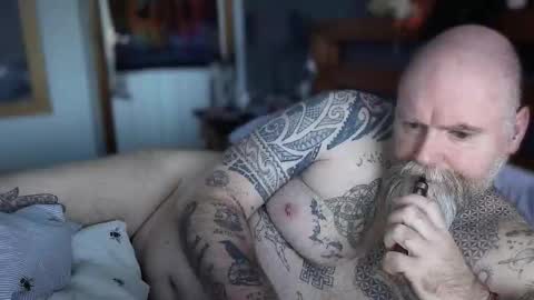 Tattooeddilf 01 online show from December 1, 2025, 1:05 pm