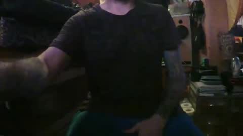 Snapshot of tattoogun chatting on December 26, 2024, 1:40 am TattooLust online show from December 26, 2024, 1:40 am