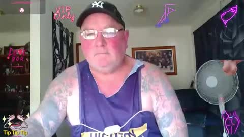tattzsexy online show from May 9, 2026, 2:06 am