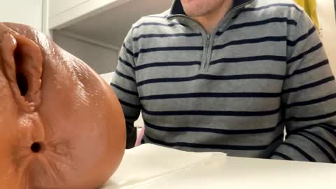 Tatuador40 online show from March 9, 2025, 11:14 pm