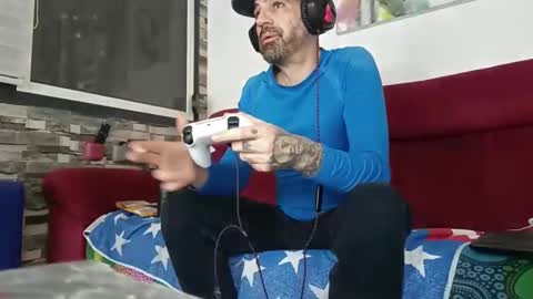 Snapshot of tatuadorhotxxx chatting on February 16, 2026, 6:42 am Tatuado20cm online show from February 16, 2026, 6:42 am