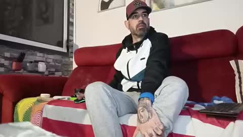 Snapshot of tatuadorhotxxx chatting on February 17, 2026, 3:03 am Tatuado20cm online show from February 17, 2026, 3:03 am