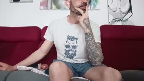 Snapshot of tatuadorhotxxx chatting on May 5, 2026, 1:57 am Tatuado20cm online show from May 5, 2026, 1:57 am
