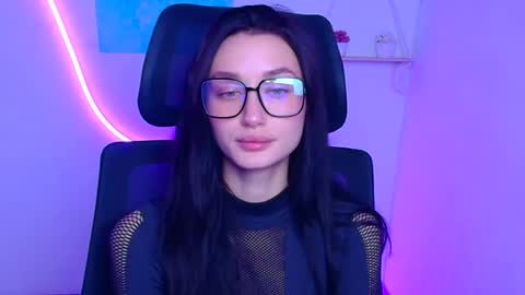 Taya online show from November 27, 2025, 6:59 am