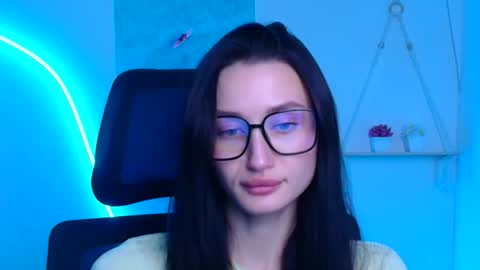 Taya online show from December 19, 2025, 12:23 pm