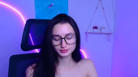 Taya online show from December 22, 2025, 6:21 am