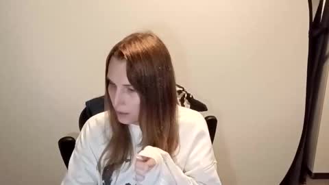 taylafox online show from November 2, 2025, 1:19 am