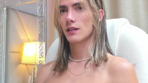 tayler_swift1 online show from March 6, 2025, 1:05 am