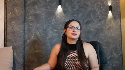 Teylor  Kim online show from September 29, 2025, 6:57 pm