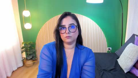 Taylor Bennet online show from March 25, 2026, 8:04 pm