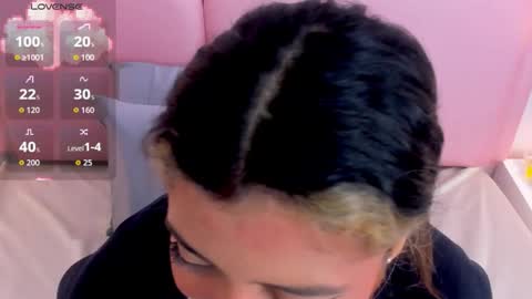 taylor_cupper_ online show from October 24, 2025, 9:33 pm