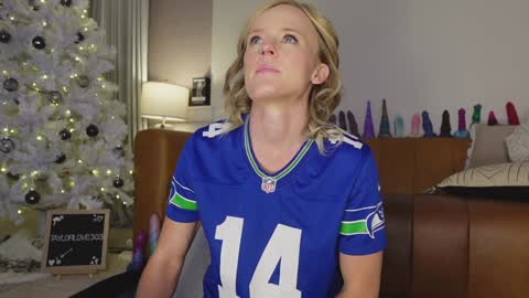 Snapshot of taylor_love_303 chatting on December 18, 2025, 11:05 am Taylor -- online show from December 18, 2025, 11:05 am