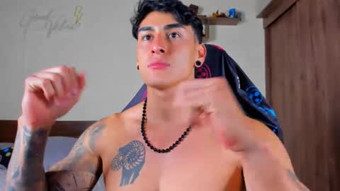 Snapshot of taylor_mclane1 chatting on November 16, 2025, 7:41 pm taylor_mclane1 online show from November 16, 2025, 7:41 pm