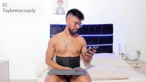 Snapshot of taylormaccurdy_ chatting on January 16, 2026, 4:11 pm taylormaccurdy_ online show from January 16, 2026, 4:11 pm