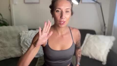 Snapshot of taylorslittlekingdom chatting on March 1, 2026, 11:40 pm Taylor online show from March 1, 2026, 11:40 pm