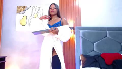 Tayra...  online show from February 25, 2026, 4:22 am