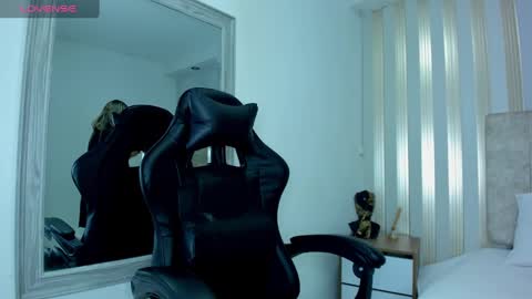 Snapshot of tayra_pradit chatting on January 22, 2025, 1:20 am tayra online show from January 22, 2025, 1:20 am