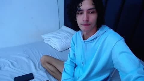 Tayron online show from January 5, 2026, 5:27 pm