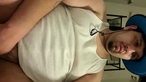 Snapshot of tboy833 chatting on November 12, 2025, 11:21 am Luis online show from November 12, 2025, 11:21 am