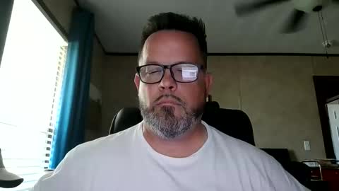 Snapshot of tdhawk87 chatting on May 2, 2026, 9:53 pm tdhawk87 online show from May 2, 2026, 9:53 pm