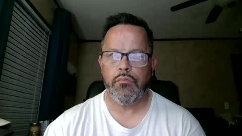 Snapshot of tdhawk87 chatting on May 25, 2026, 9:59 am tdhawk87 online show from May 25, 2026, 9:59 am